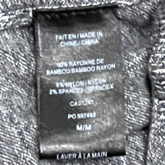 Mens medium. Worn once. Fine Bamboo Rayon - Picture 2 of 3